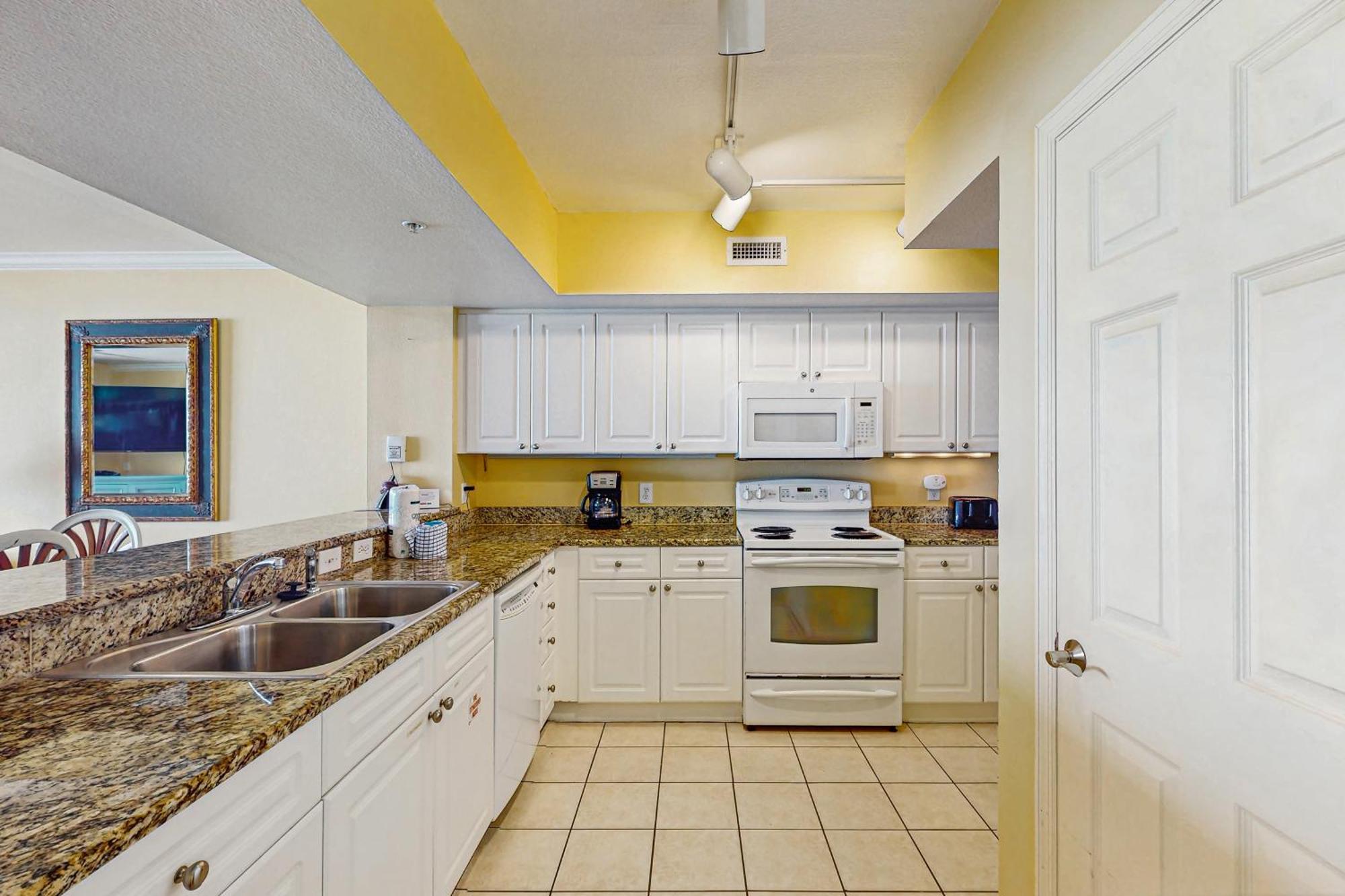 Apartment Emerald 2131 *