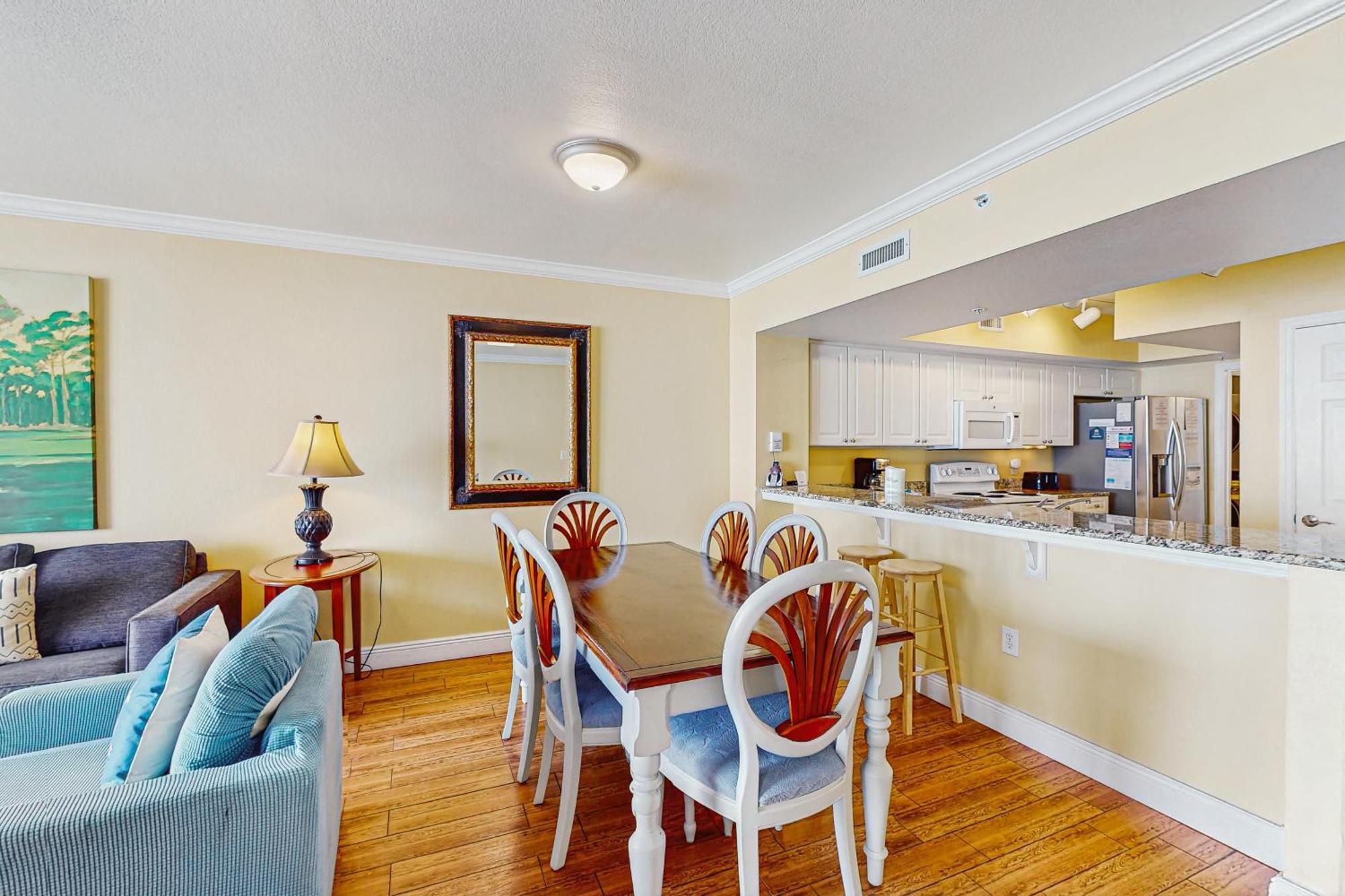 Emerald 2131 Apartment *